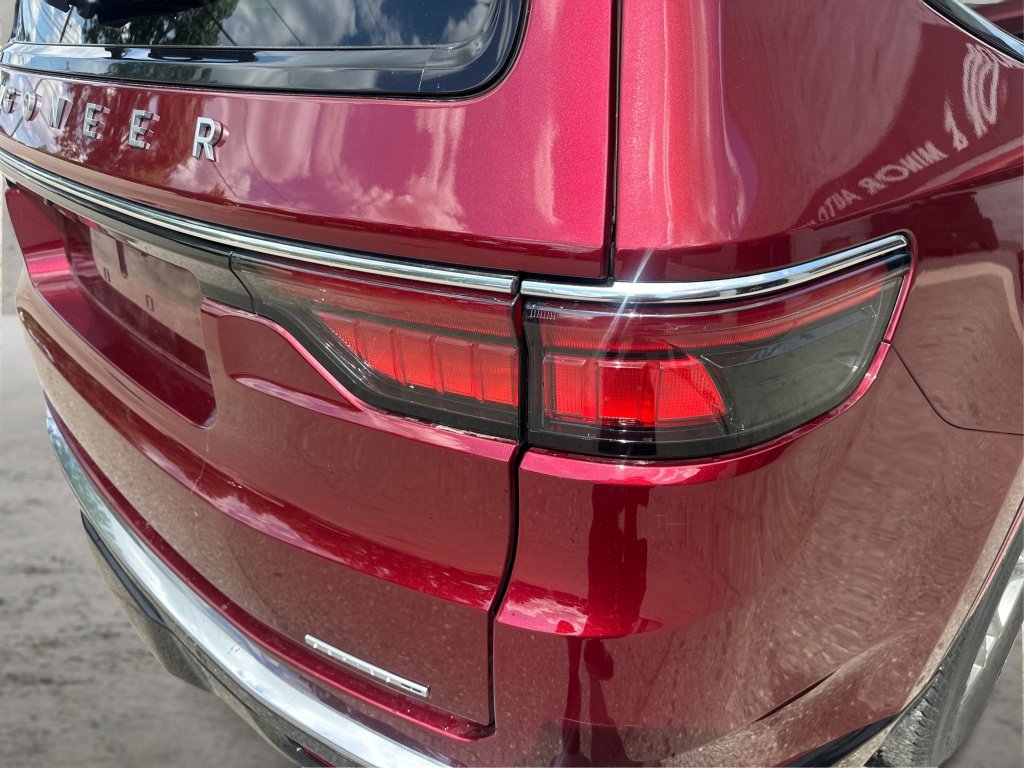 Used 2022 Jeep Wagoneer Series I w/ Convenience Group I AWD/4WD image 22