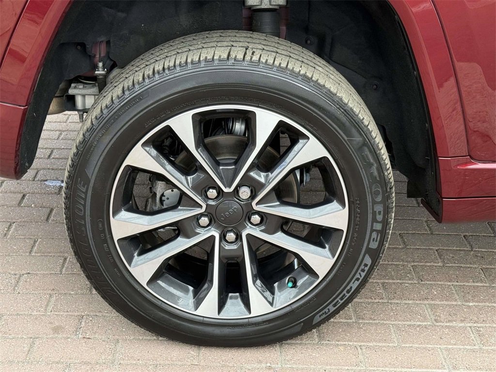 Used 2022 Jeep Grand Cherokee Overland w/ Luxury Tech Group IV image 27