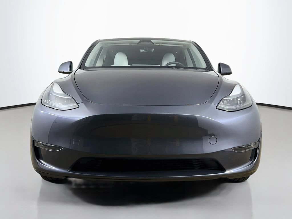 Used 2023 Tesla Model Y Long Range AWD/4WD image 2