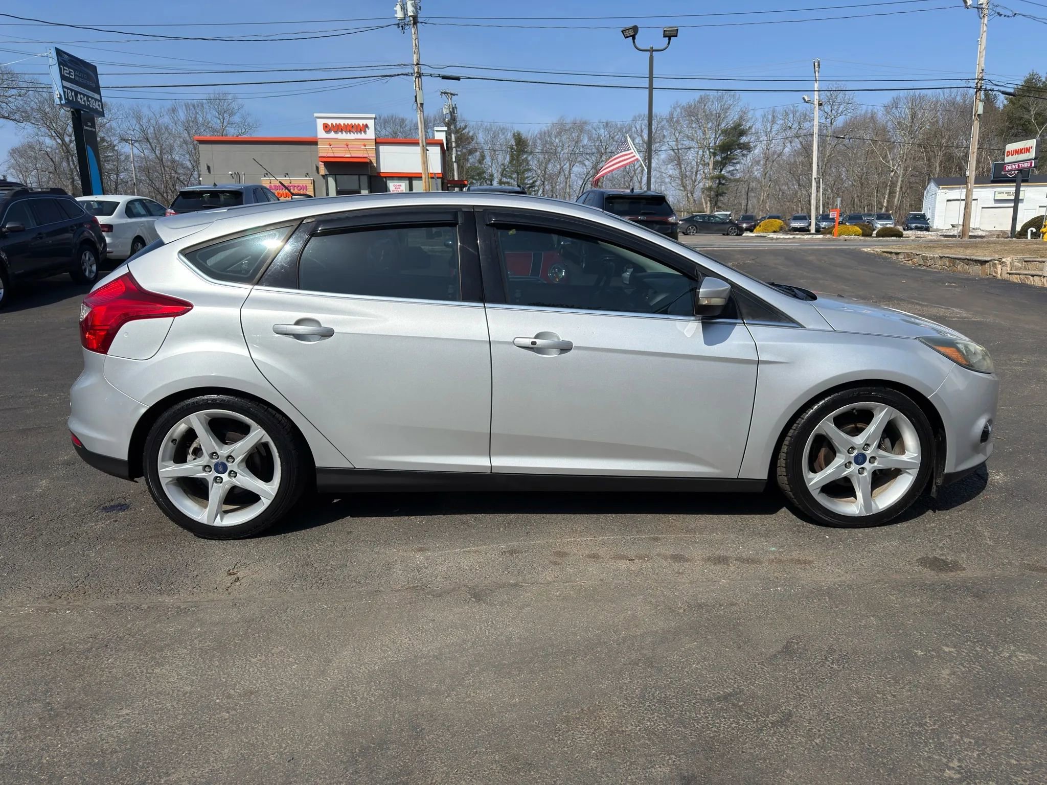 Used 2014 Ford Focus Titanium image 8