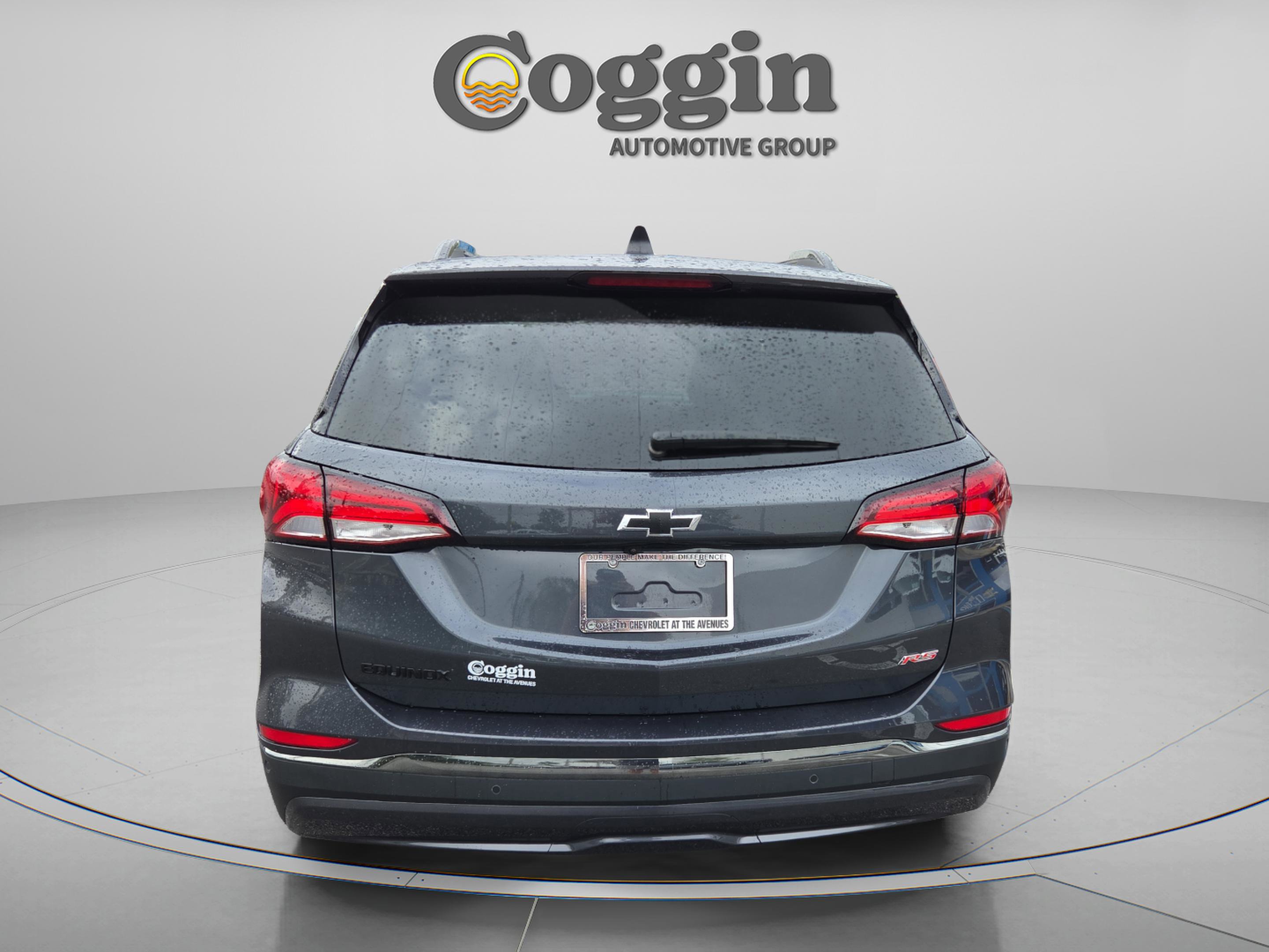 Used 2023 Chevrolet Equinox RS w/ RS Leather Package image 4