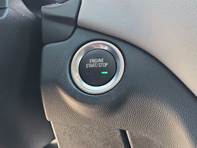 Used 2021 Chevrolet Equinox LS w/ LS Convenience Package FWD image 28