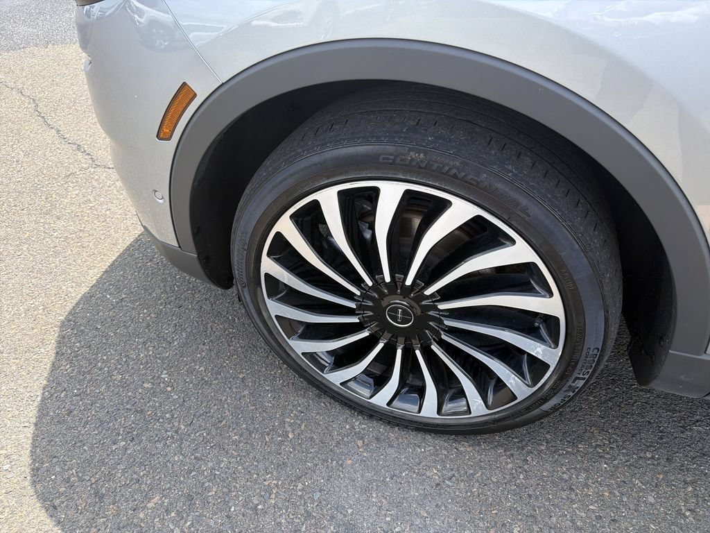 Certified 2023 Lincoln Nautilus Black Label AWD/4WD image 30