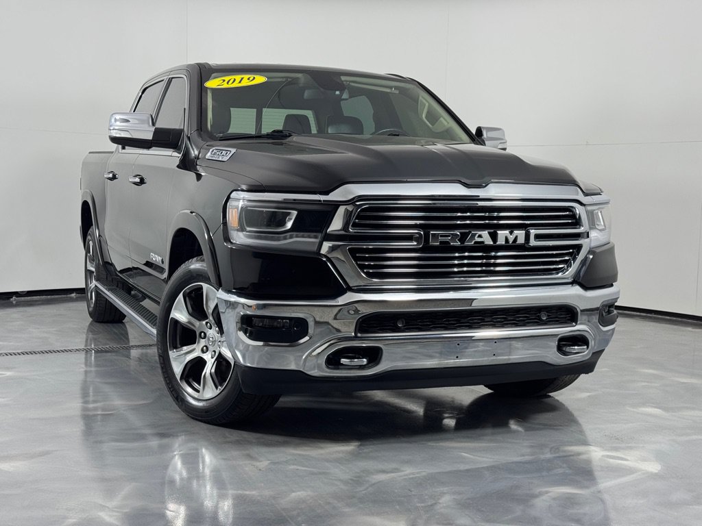 Used 2019 RAM 1500 Laramie AWD/4WD image 2