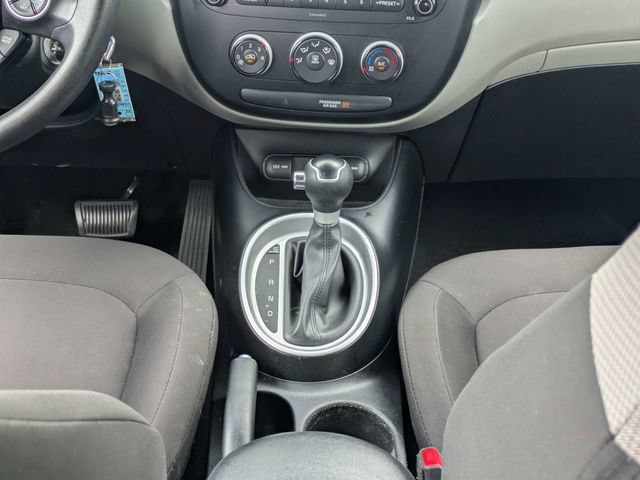 Used 2018 Kia Soul FWD image 18