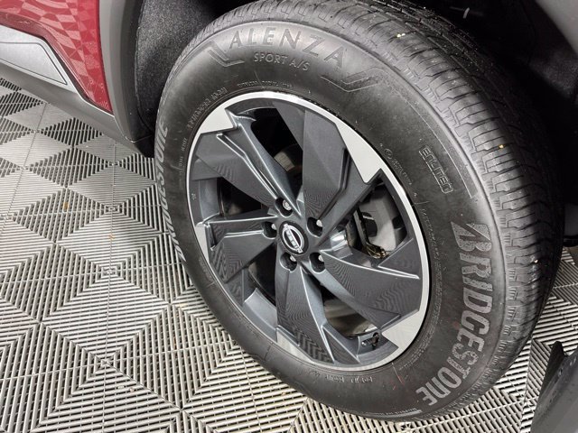 Certified 2025 Nissan Rogue SV w/ SV Premium Package FWD image 13