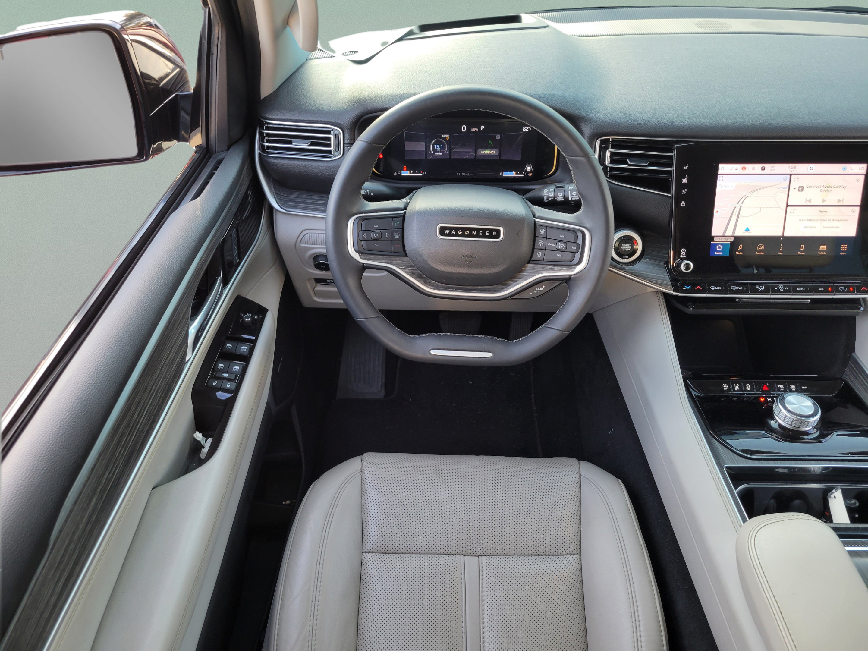 Certified 2023 Jeep Wagoneer Series III w/ Preferred Equipment Group RWD image 12