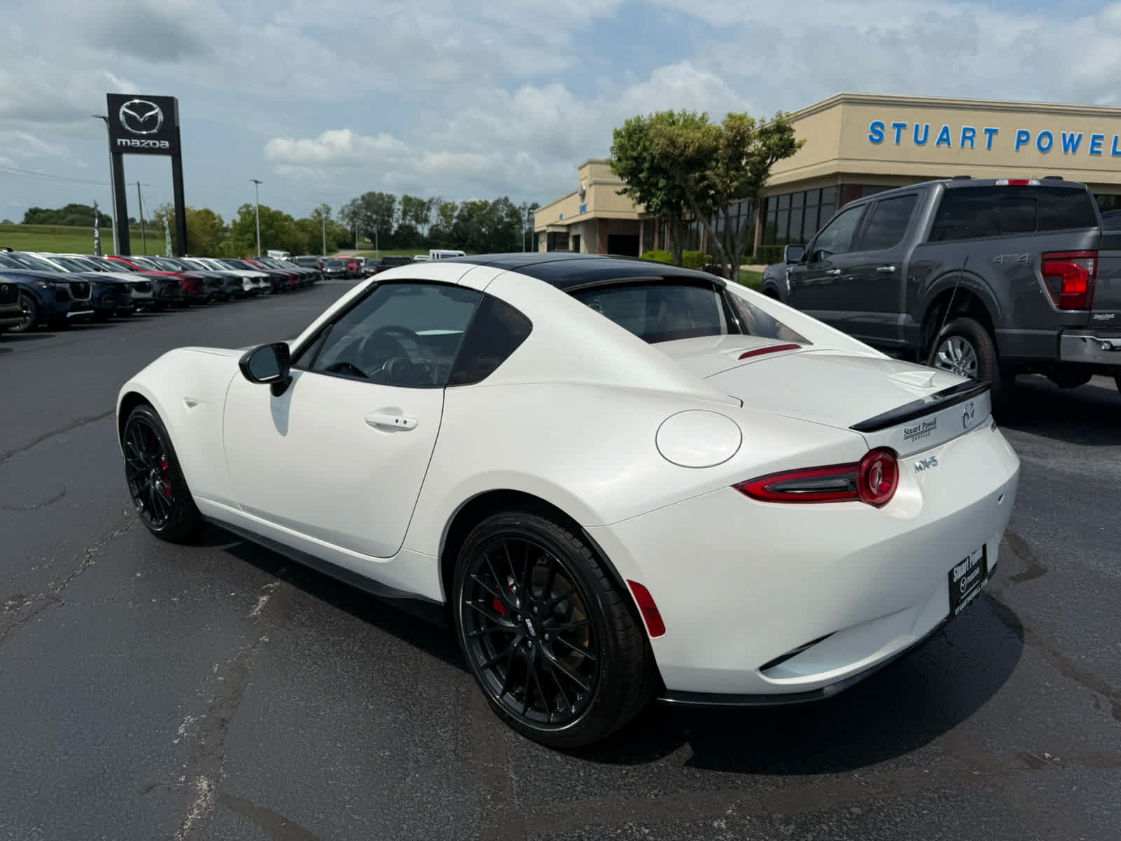 New 2026 MAZDA MX-5 Miata RF Club RWD image 22