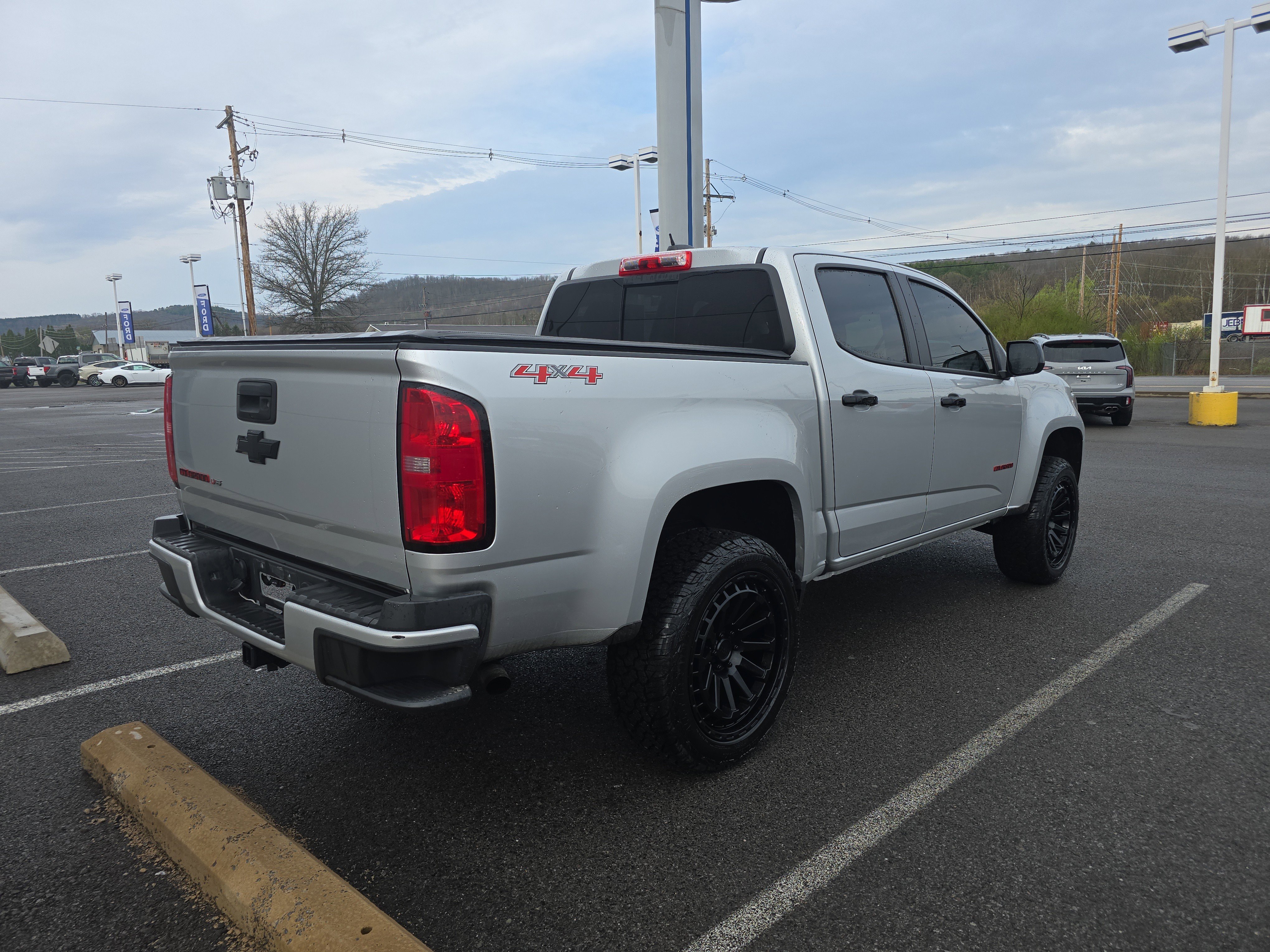 Used 2018 Chevrolet Colorado LT w/ Redline Special Edition AWD/4WD video 3