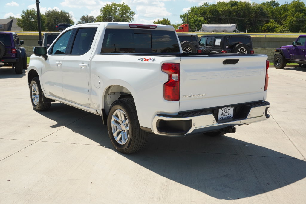 Used 2025 Chevrolet Silverado 1500 LT w/ Safety Package AWD/4WD image 3