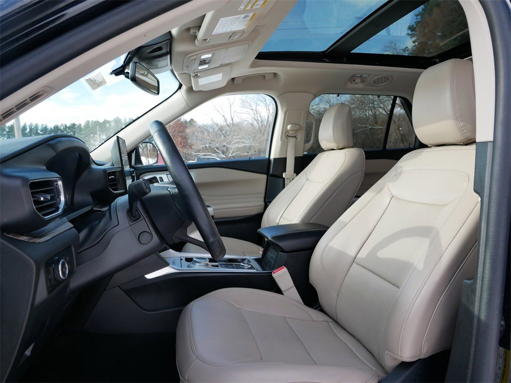 Certified 2023 Ford Explorer Limited w/ Limited Technology Package image 14