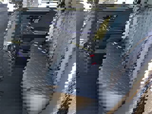 New 2025 Mercedes-Benz S 500 4MATIC image 5