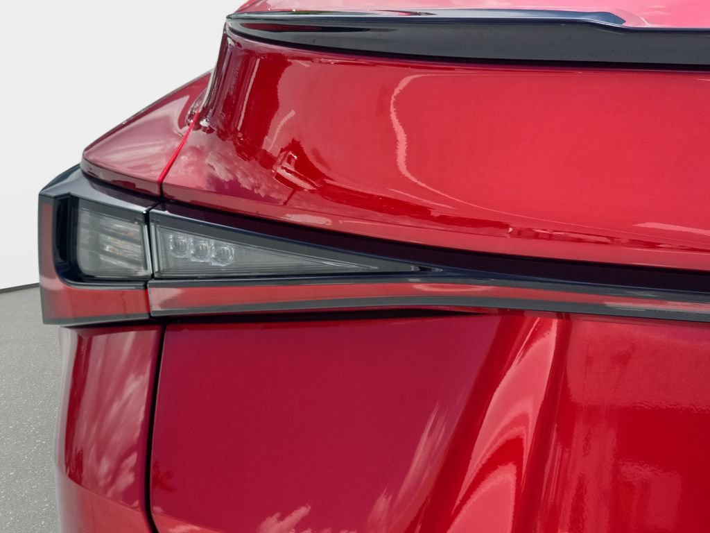 Used 2024 Lexus IS 350 F Sport RWD image 29