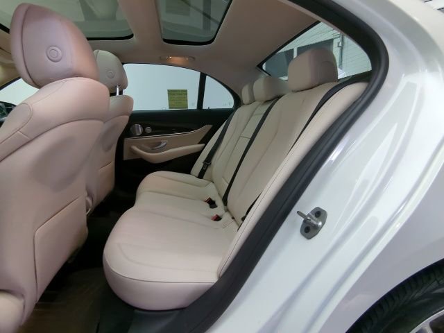 Certified 2022 Mercedes-Benz E 350 4MATIC Sedan image 29
