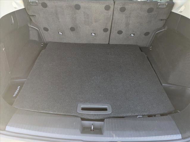 Used 2023 Nissan Rogue S image 6