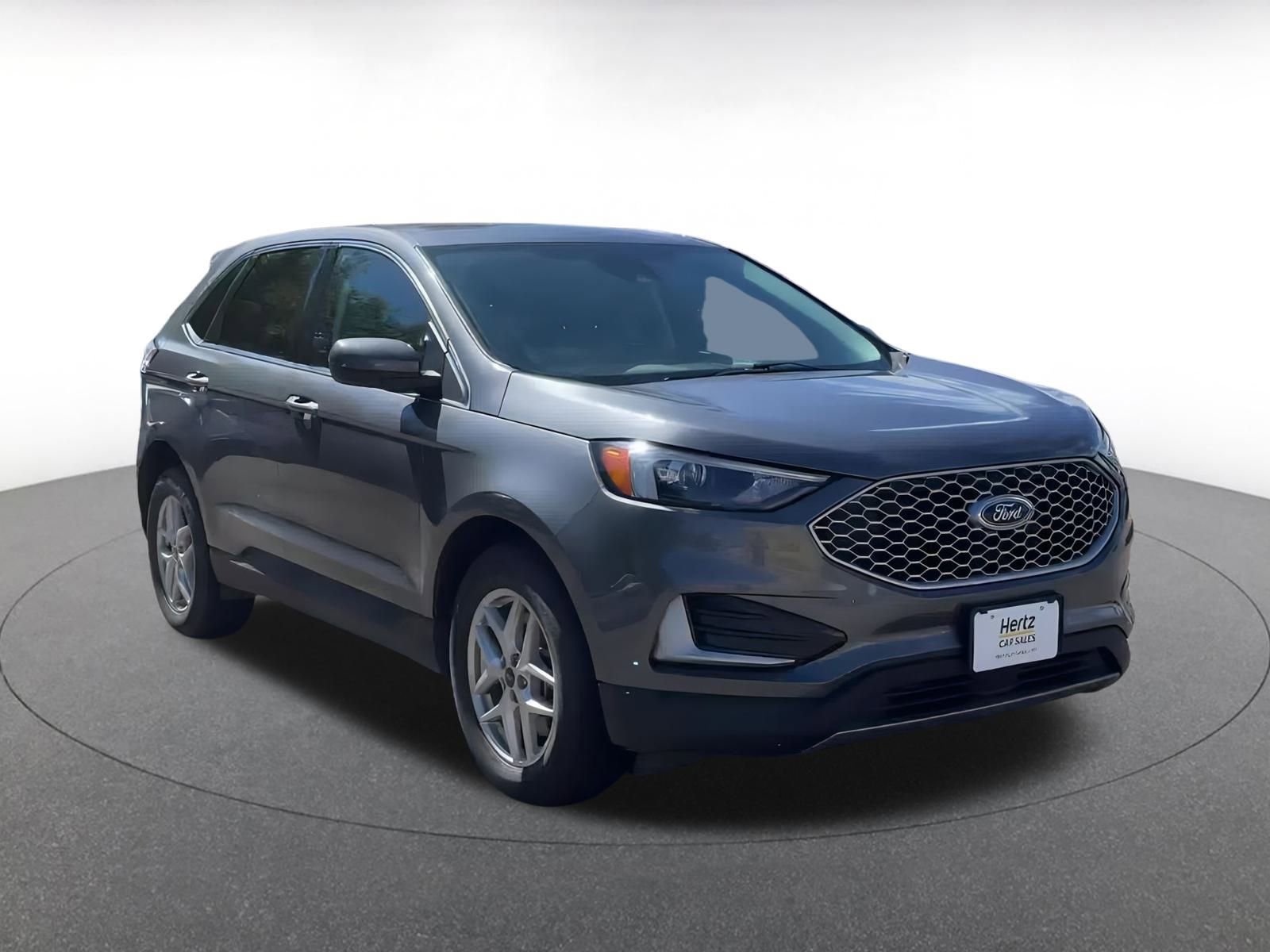 Used 2024 Ford Edge SEL image 3