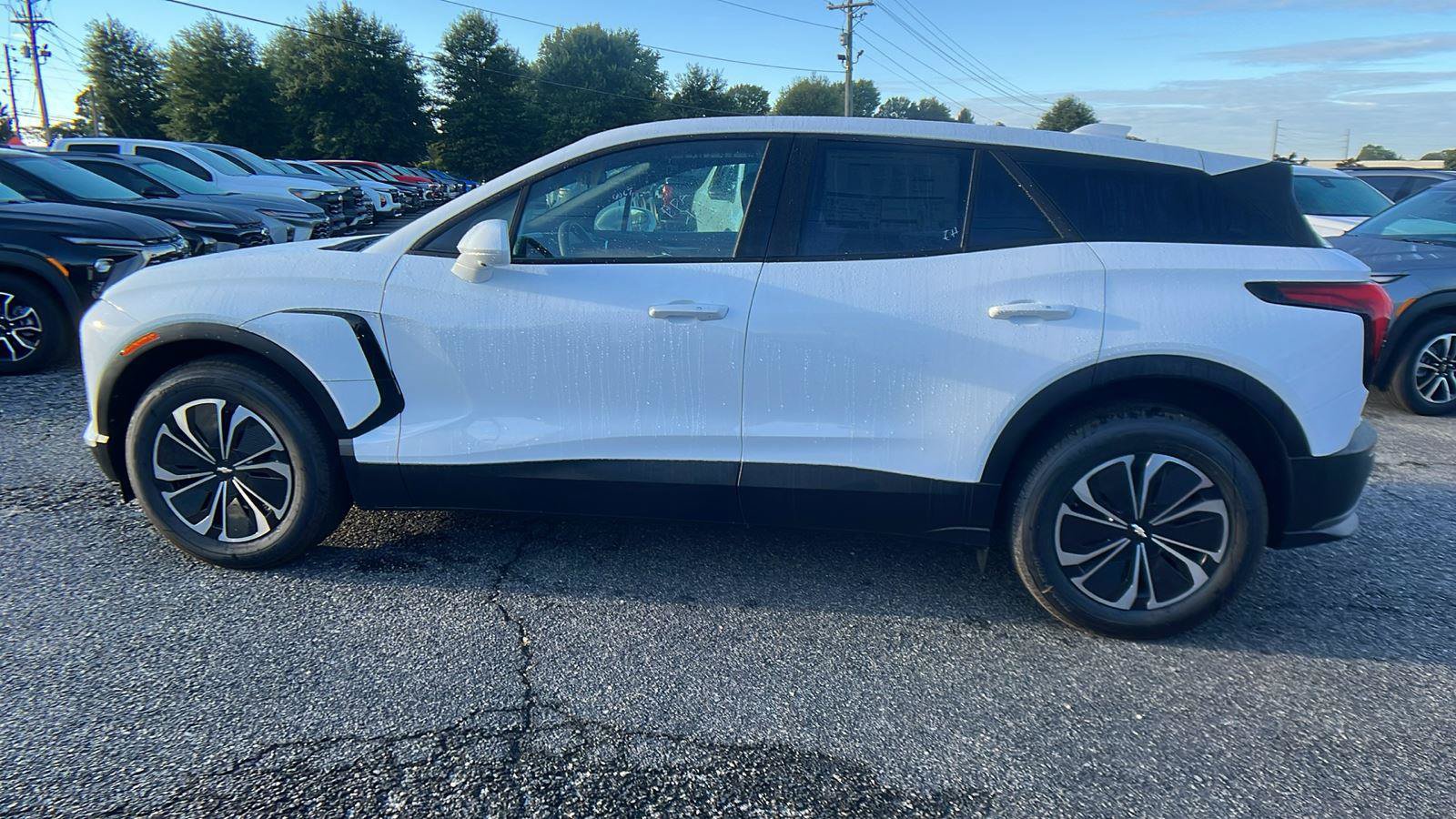 New 2026 Chevrolet Blazer EV LT AWD/4WD image 8