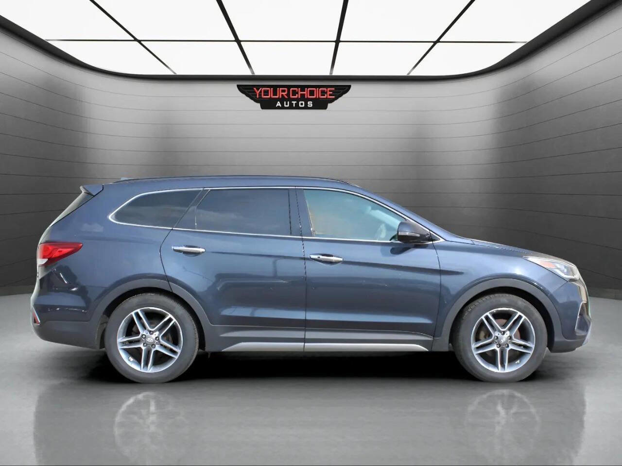Used 2017 Hyundai Santa Fe Limited AWD/4WD image 6
