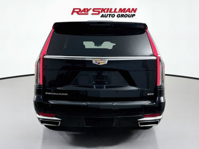 Used 2023 Cadillac Escalade Premium Luxury w/ LPO, Floor Liner Package AWD/4WD image 6