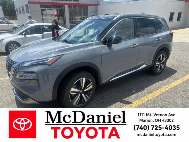 Used 2021 Nissan Rogue Platinum FWD image 1
