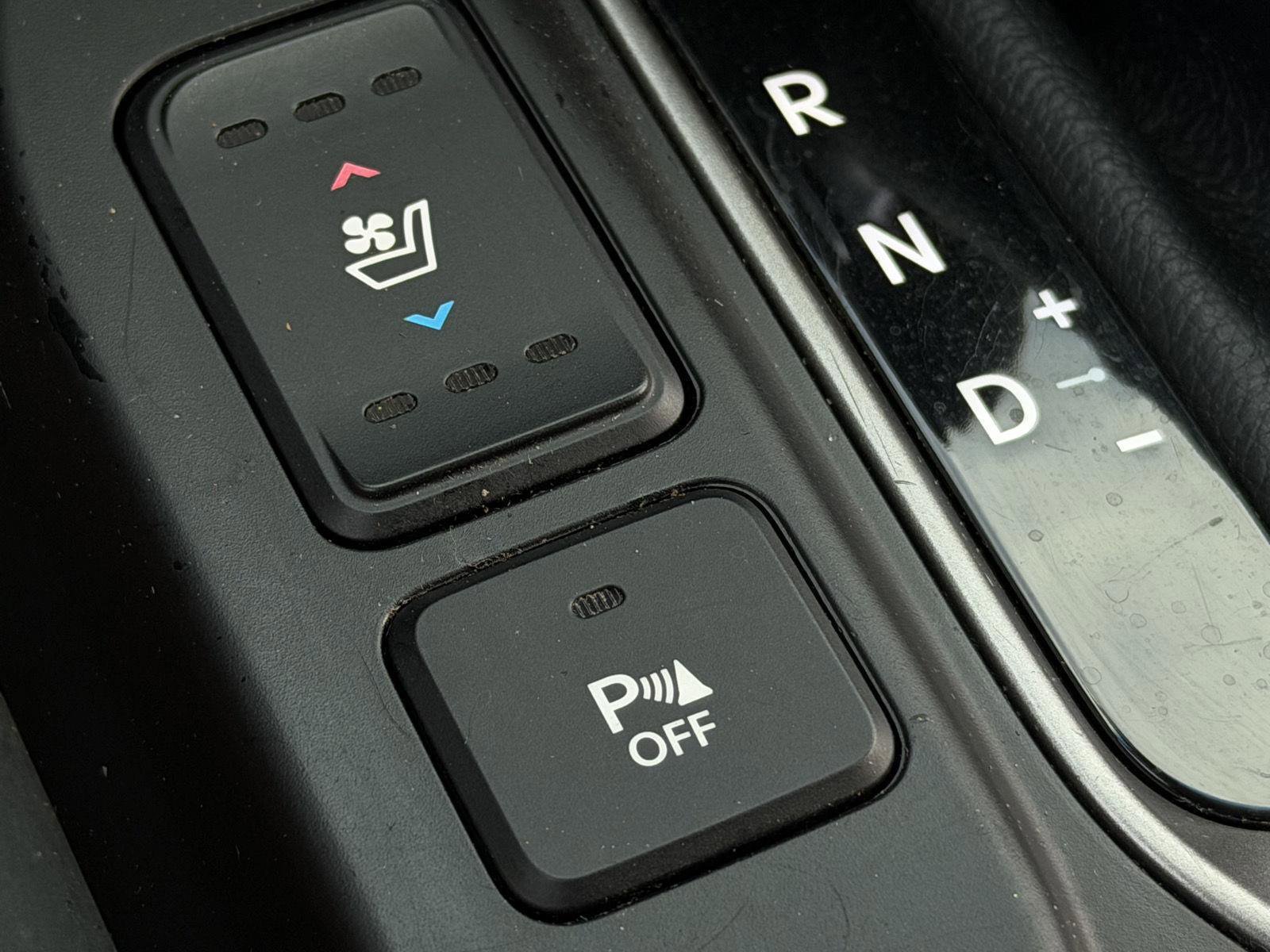 Used 2018 Hyundai Santa Fe Sport w/ 2.4L Tech Package 04 image 16