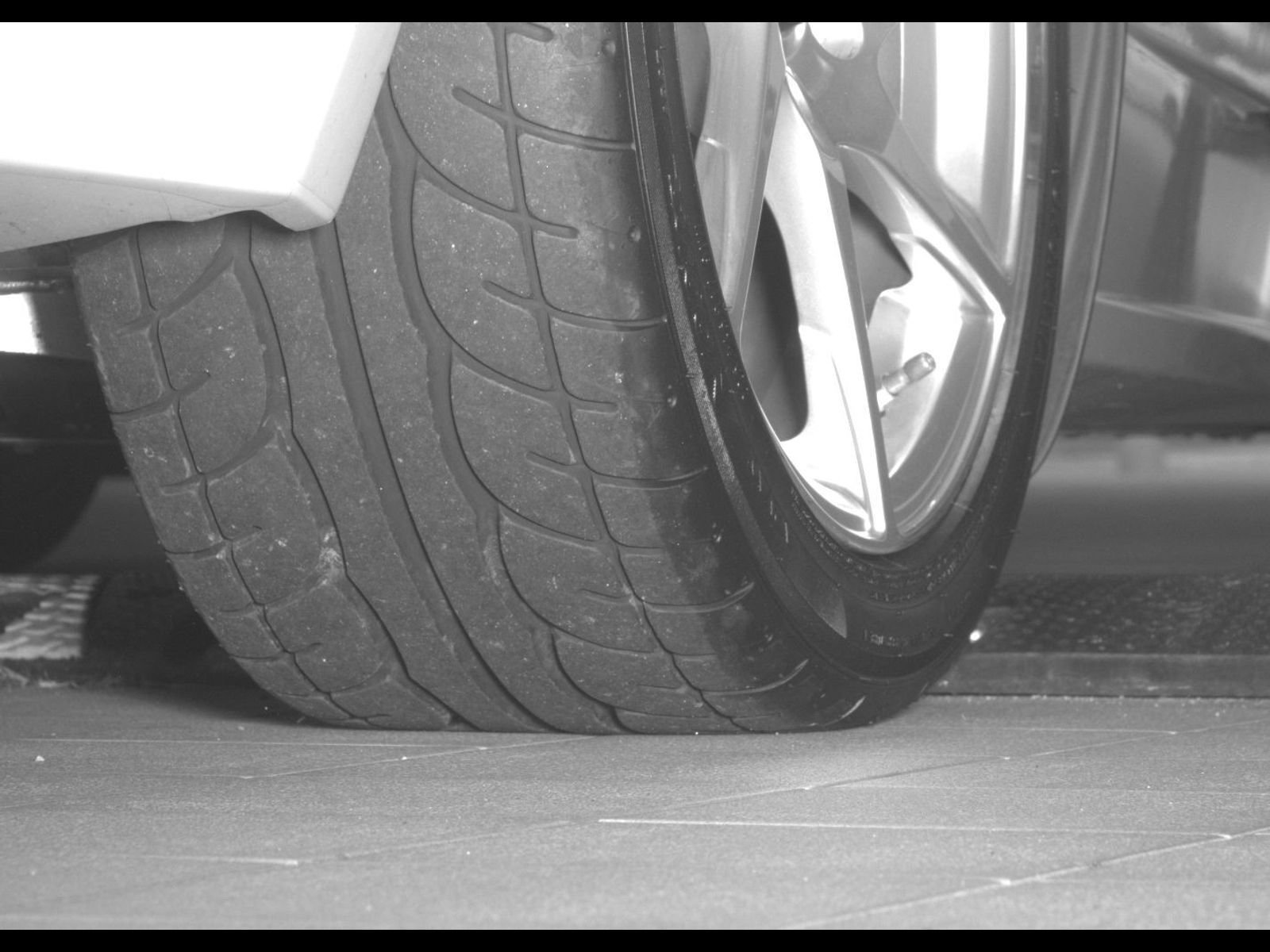 Used 2010 Tesla Roadster Sport RWD image 21