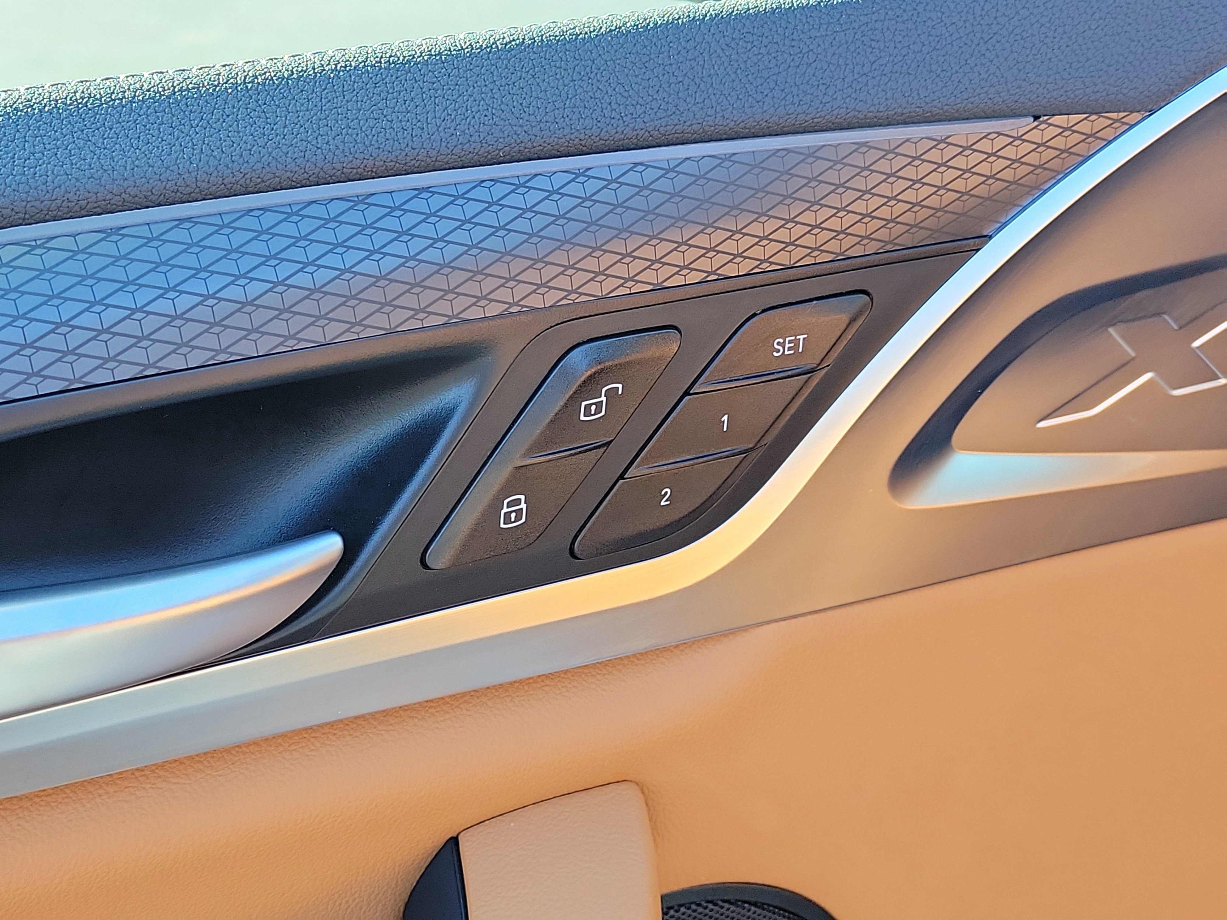 Used 2025 BMW X4 M40i image 19