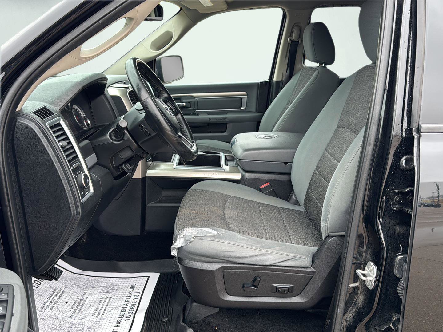 Used 2015 RAM 1500 Big Horn image 9