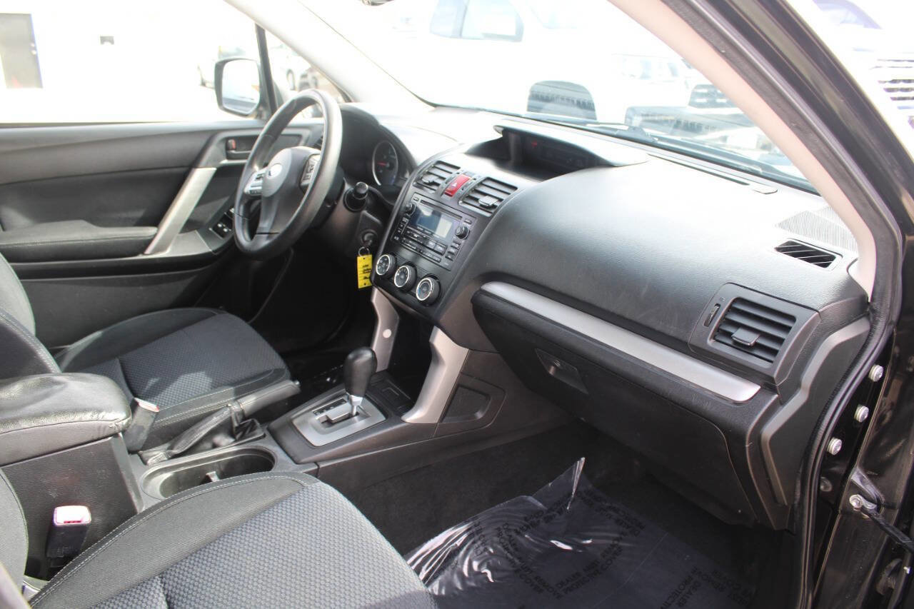 Used 2014 Subaru Forester 2.5i image 14