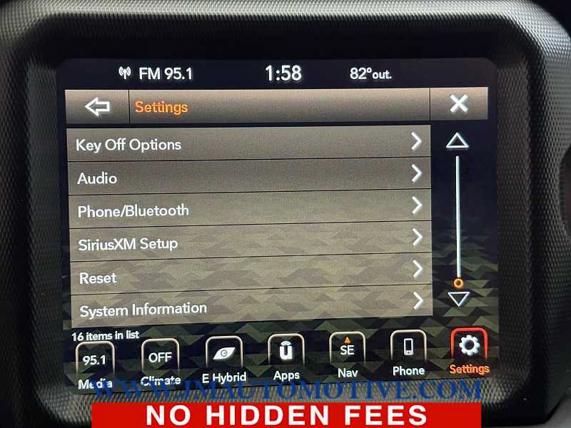 Used 2023 Jeep Wrangler Unlimited w/ Sun & Screen Package AWD/4WD image 34