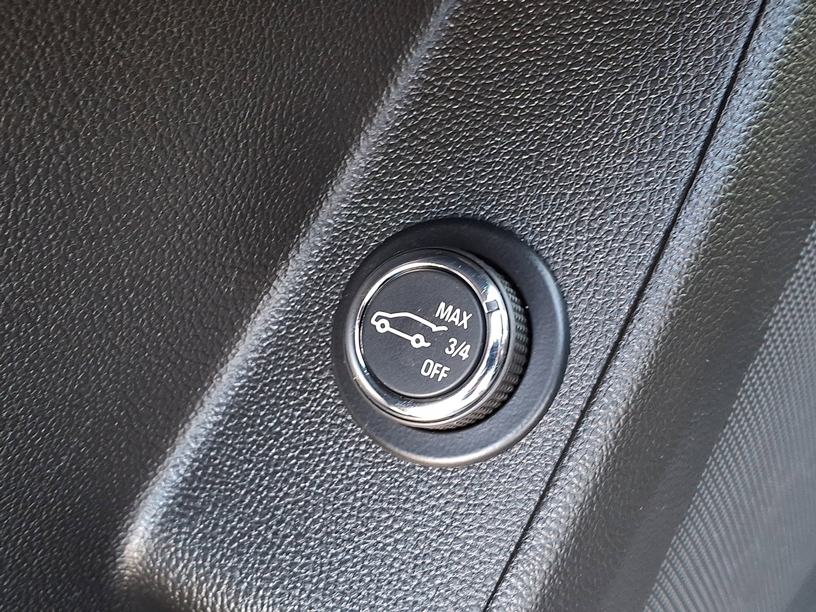 Certified 2023 Chevrolet Traverse LT w/ LPO, Floor Liner Package image 28