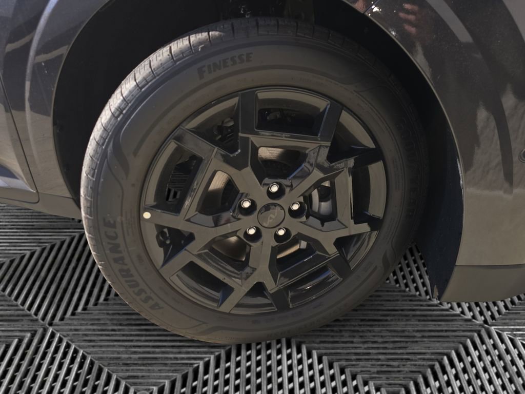 New 2026 Kia Carnival SX w/ SX Dark Edition Package image 18