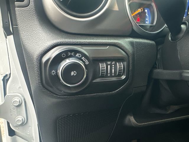 Used 2021 Jeep Wrangler Sport image 19