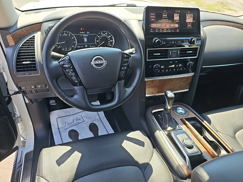 Used 2024 Nissan Armada SL w/ Captain's Chairs Package image 21
