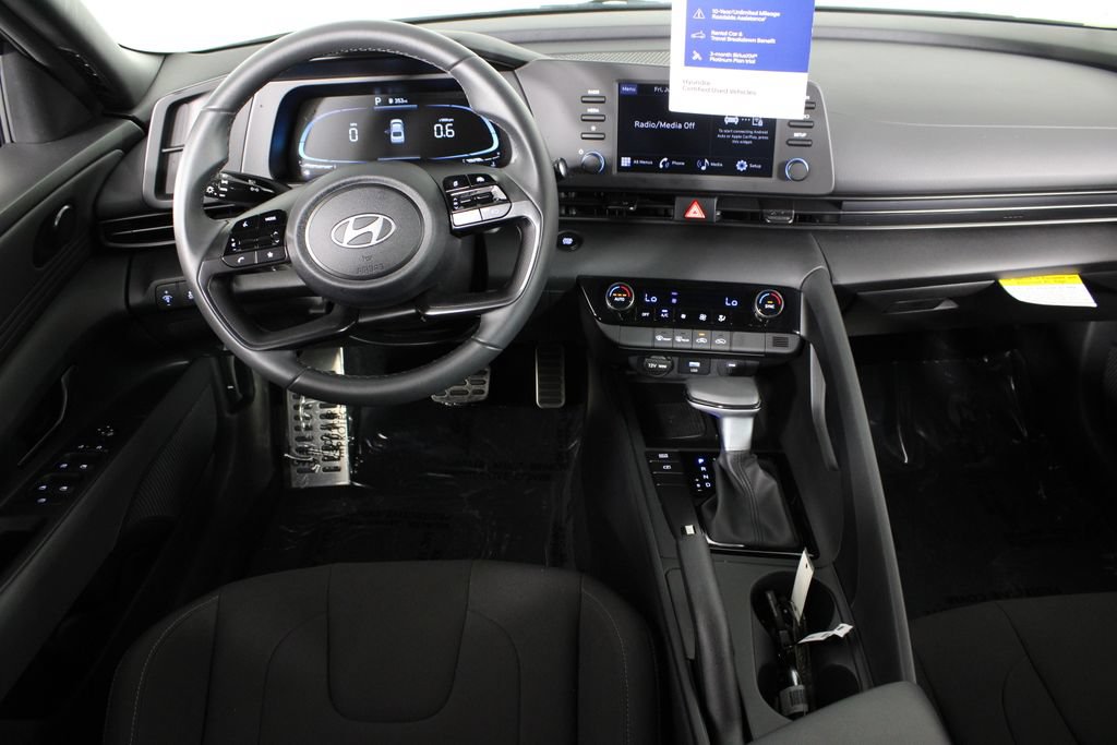 Certified 2026 Hyundai Elantra Sport FWD image 8