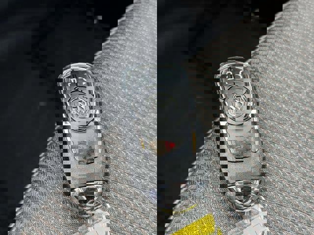 Used 2018 Buick Regal Preferred w/ Driver Confidence Package #1 image 33