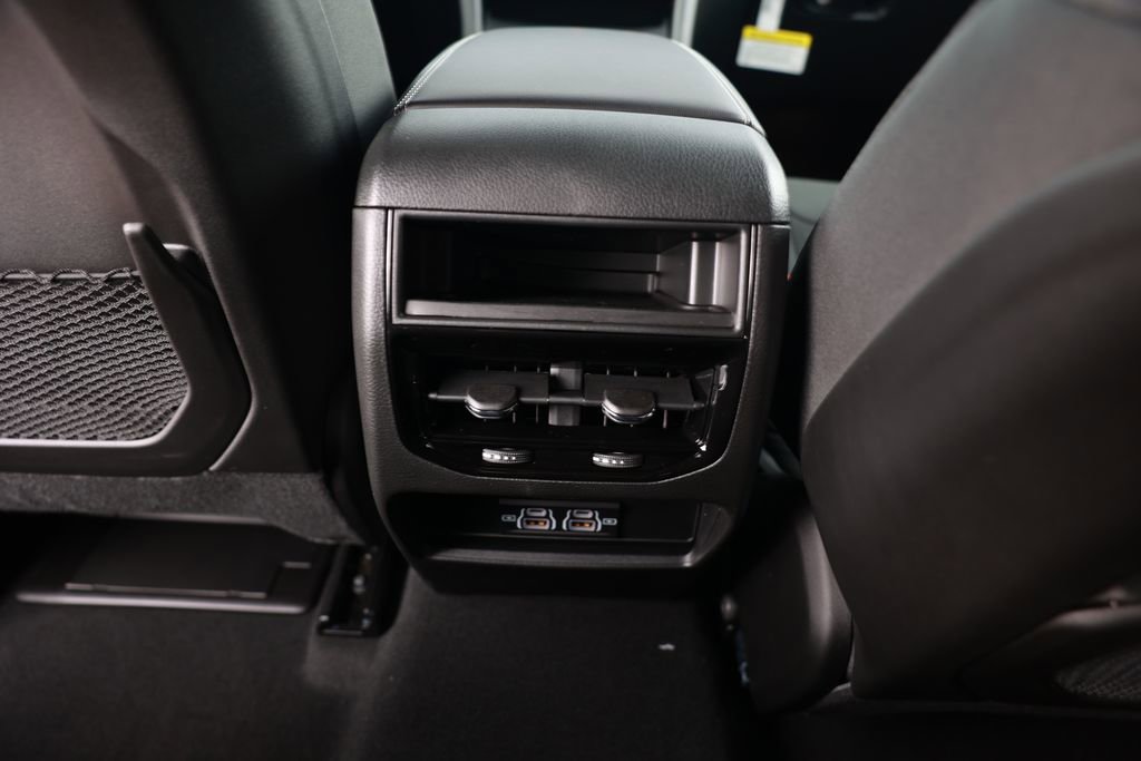 New 2025 Jeep Grand Cherokee Laredo image 27