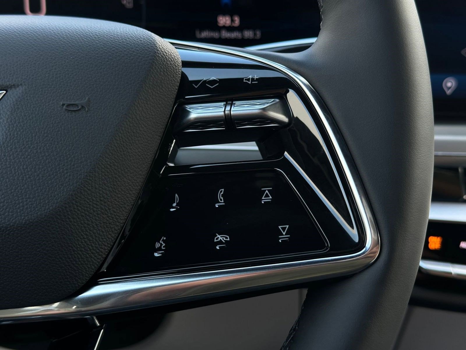 New 2026 Cadillac Lyriq Sport image 17