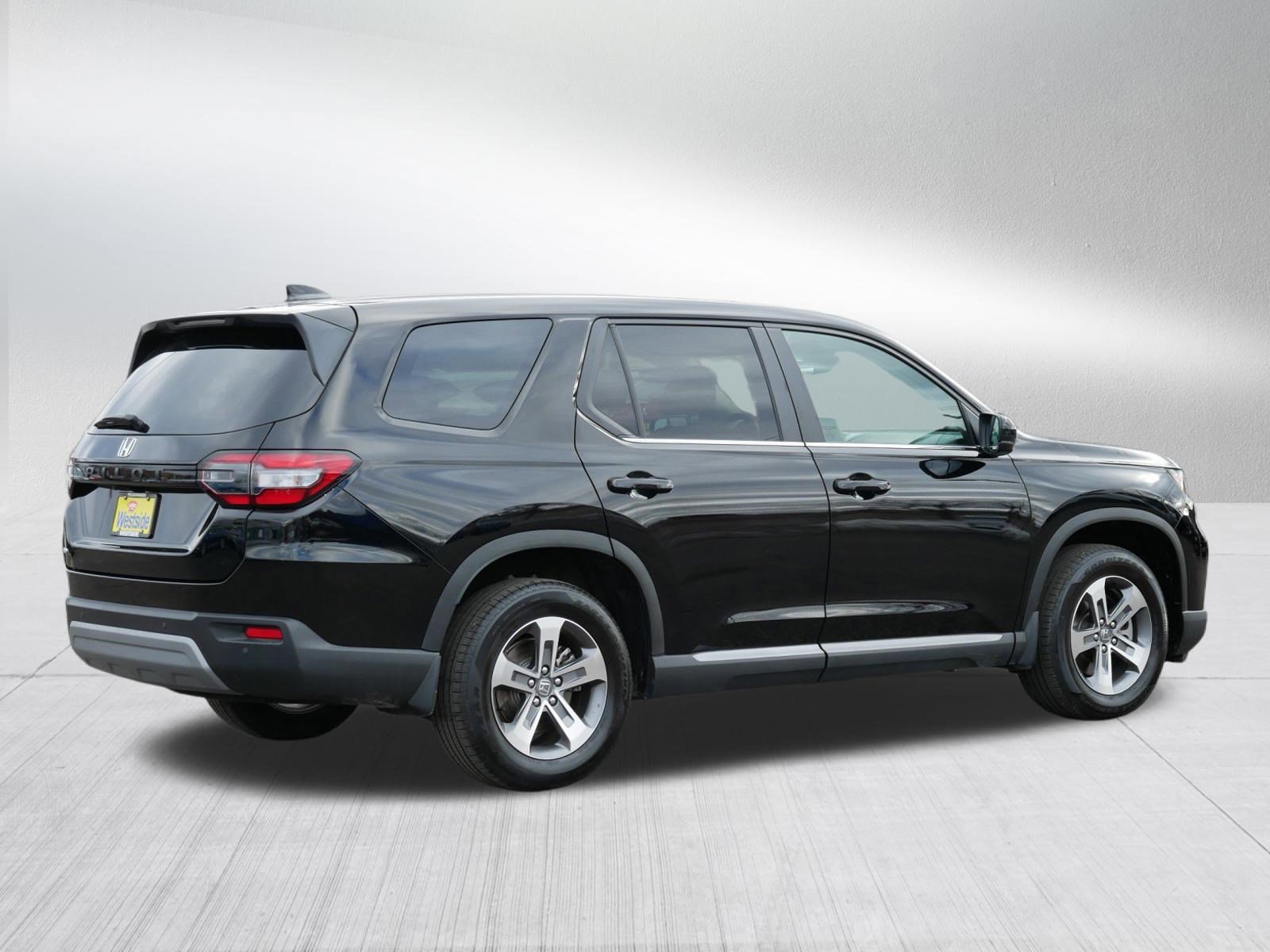 Used 2024 Honda Pilot EX-L image 7