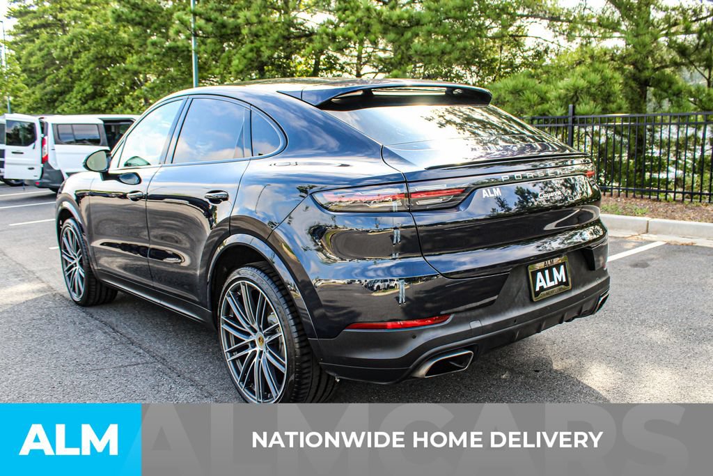 Used 2023 Porsche Cayenne Coupe w/ Premium Package AWD/4WD image 4