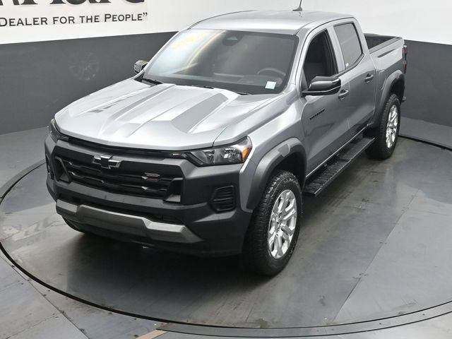 Used 2024 Chevrolet Colorado Trail Boss w/ LPO, Dark Essentials Package AWD/4WD image 43