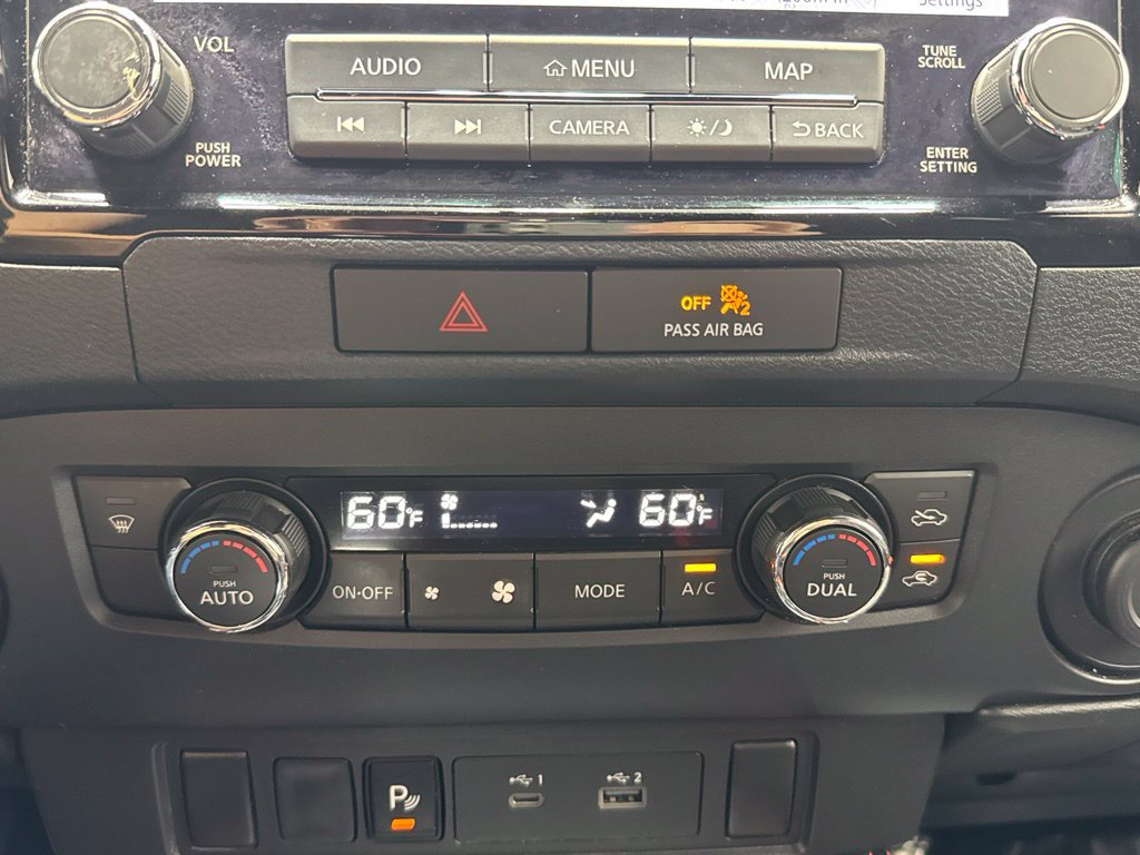 Used 2022 Nissan Frontier PRO-4X w/ Technology Package AWD/4WD image 16