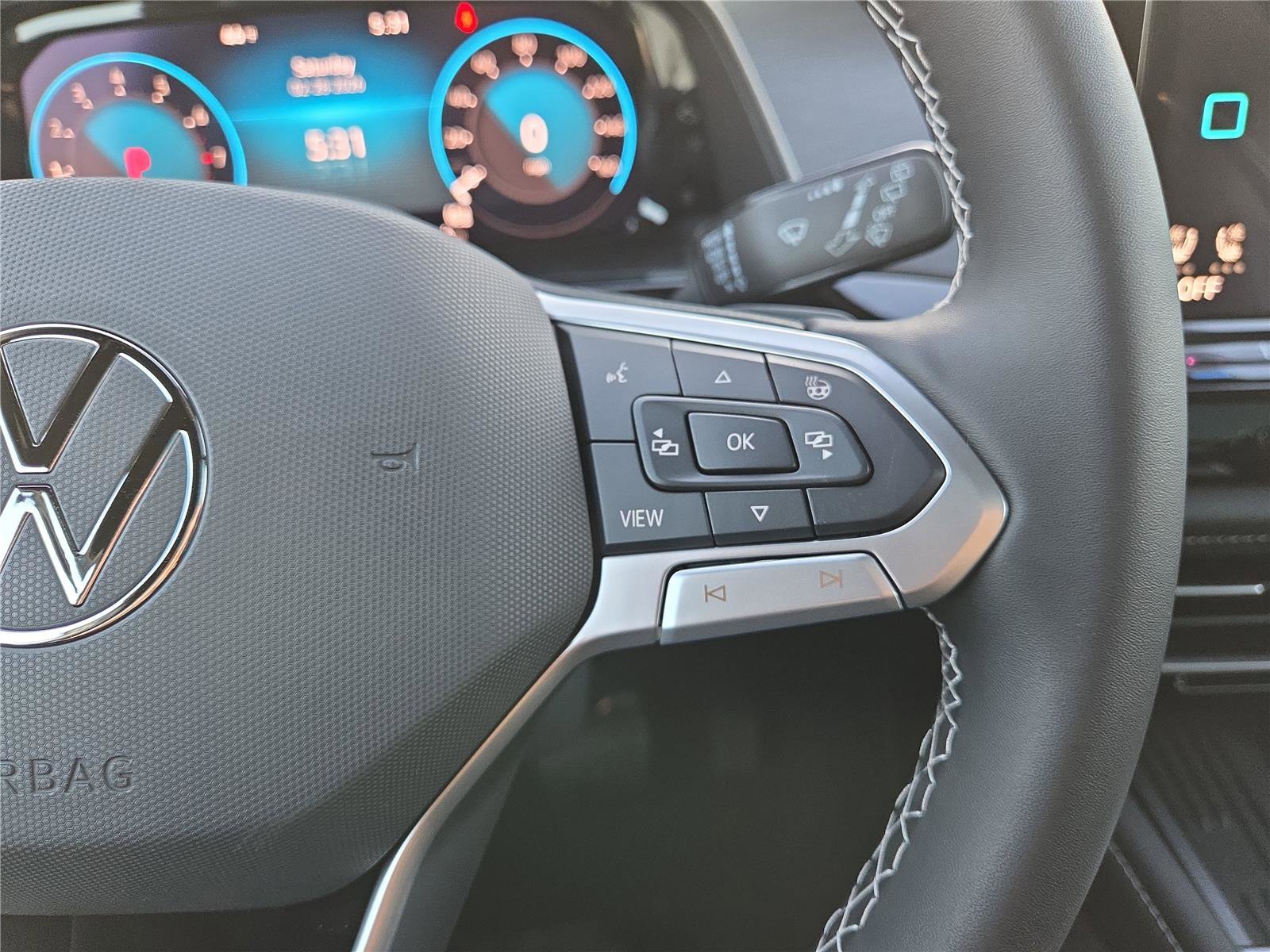 New 2026 Volkswagen Atlas Cross Sport SE image 16