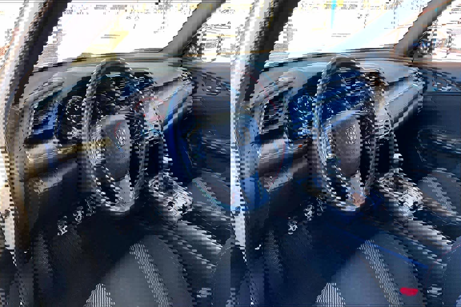 Used 2018 Honda Civic Si image 17