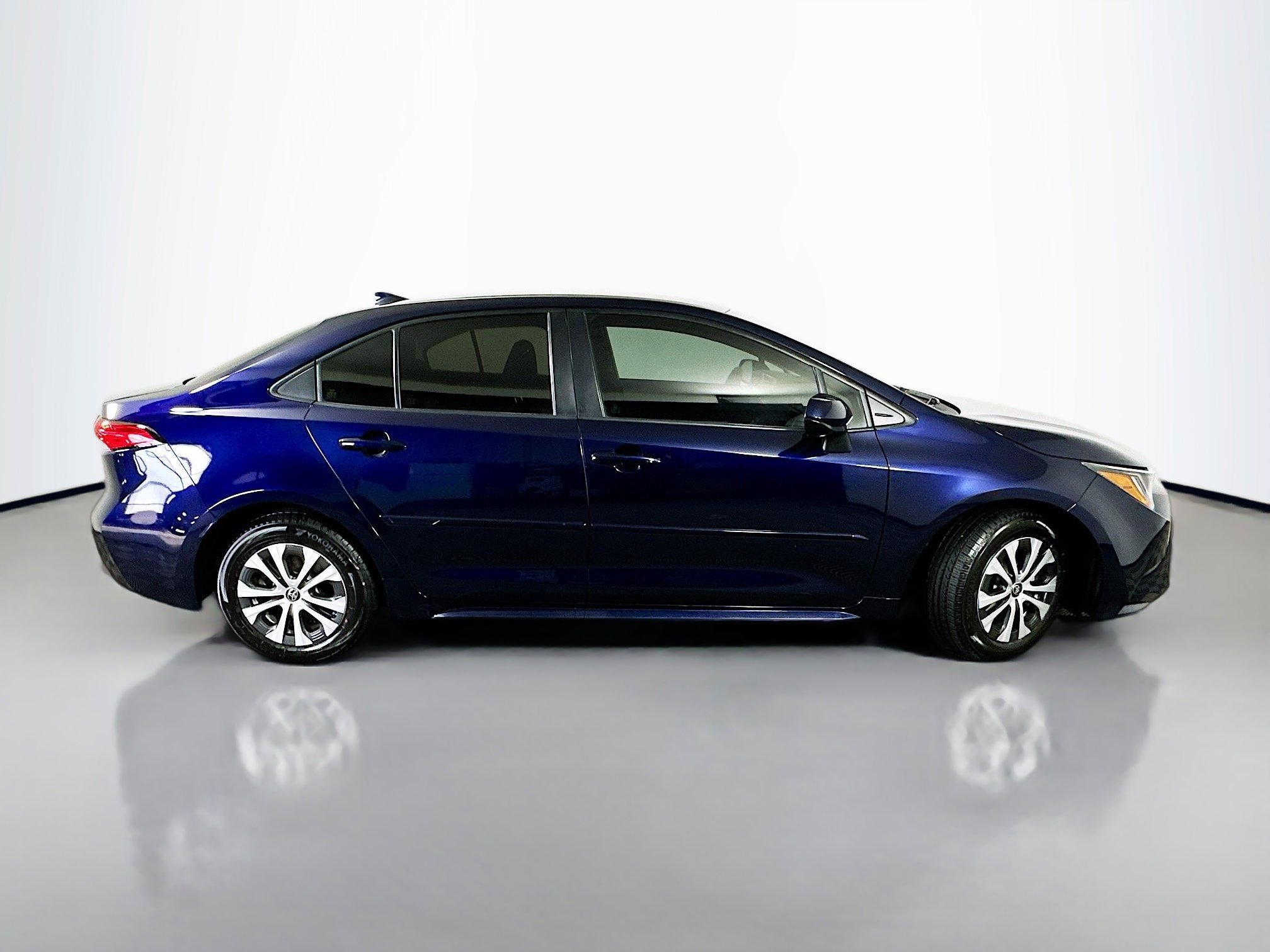 Used 2022 Toyota Corolla LE image 8