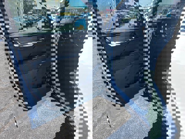 New 2026 GMC Acadia Elevation image 9