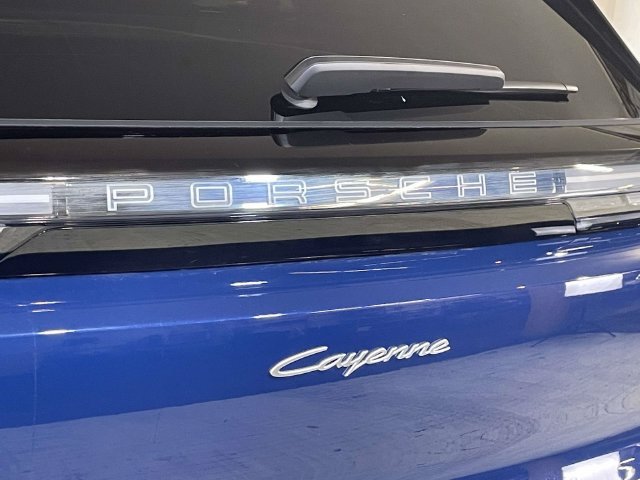 New 2026 Porsche Cayenne Electric AWD/4WD image 16