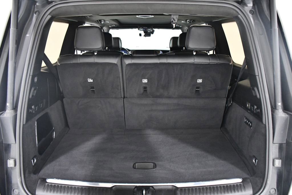 Used 2022 Jeep Grand Wagoneer Series III w/ Rear Seat Video Group 1 image 23