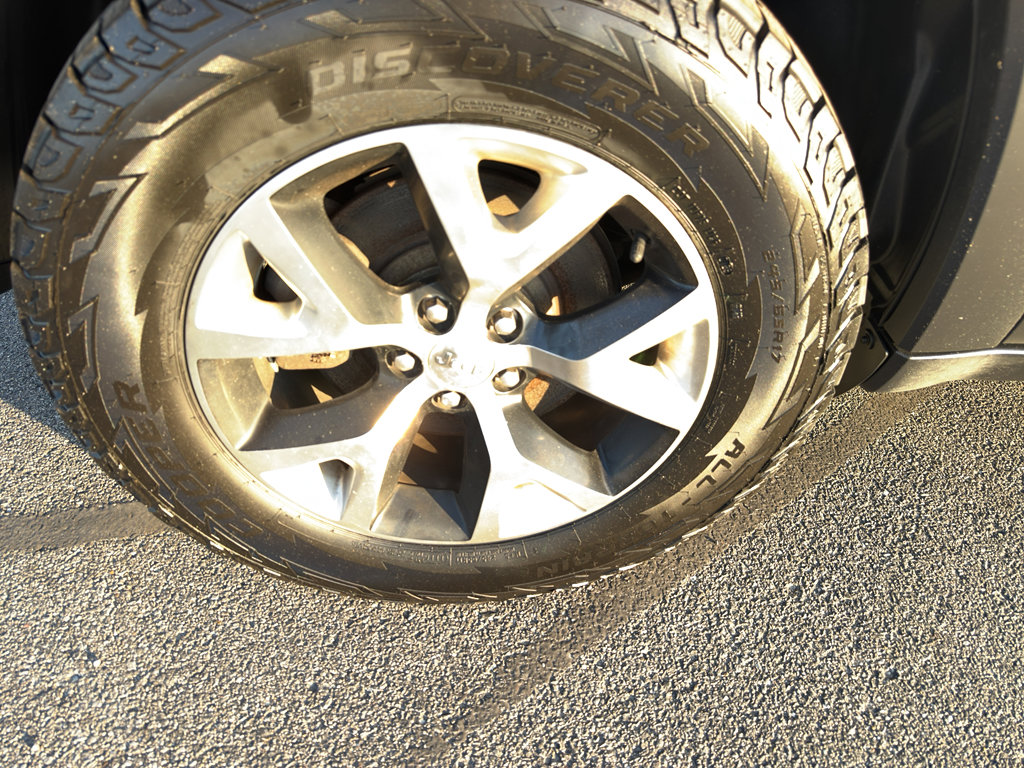 Used 2017 Jeep Cherokee Trailhawk image 23