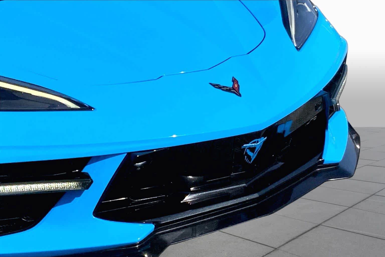 Used 2022 Chevrolet Corvette Stingray Premium Conv w/ Z51 Performance Package RWD image 24